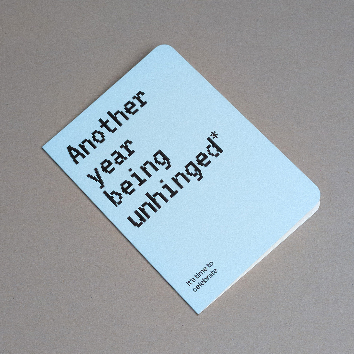 Tarjeta YEAR UNHINGED